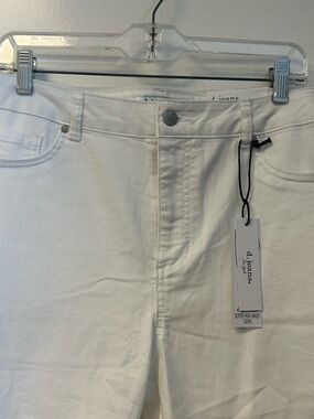 d.jeans White High-Waist Capri Jeans with Branded Label